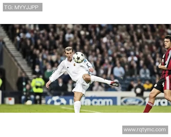 足球运动员眼中无可争议的最强球星是谁他的卓越成就如何影响足坛历史 足球运动员眼中无可争议的最强球星是谁他的卓越成就如何影响足坛历史